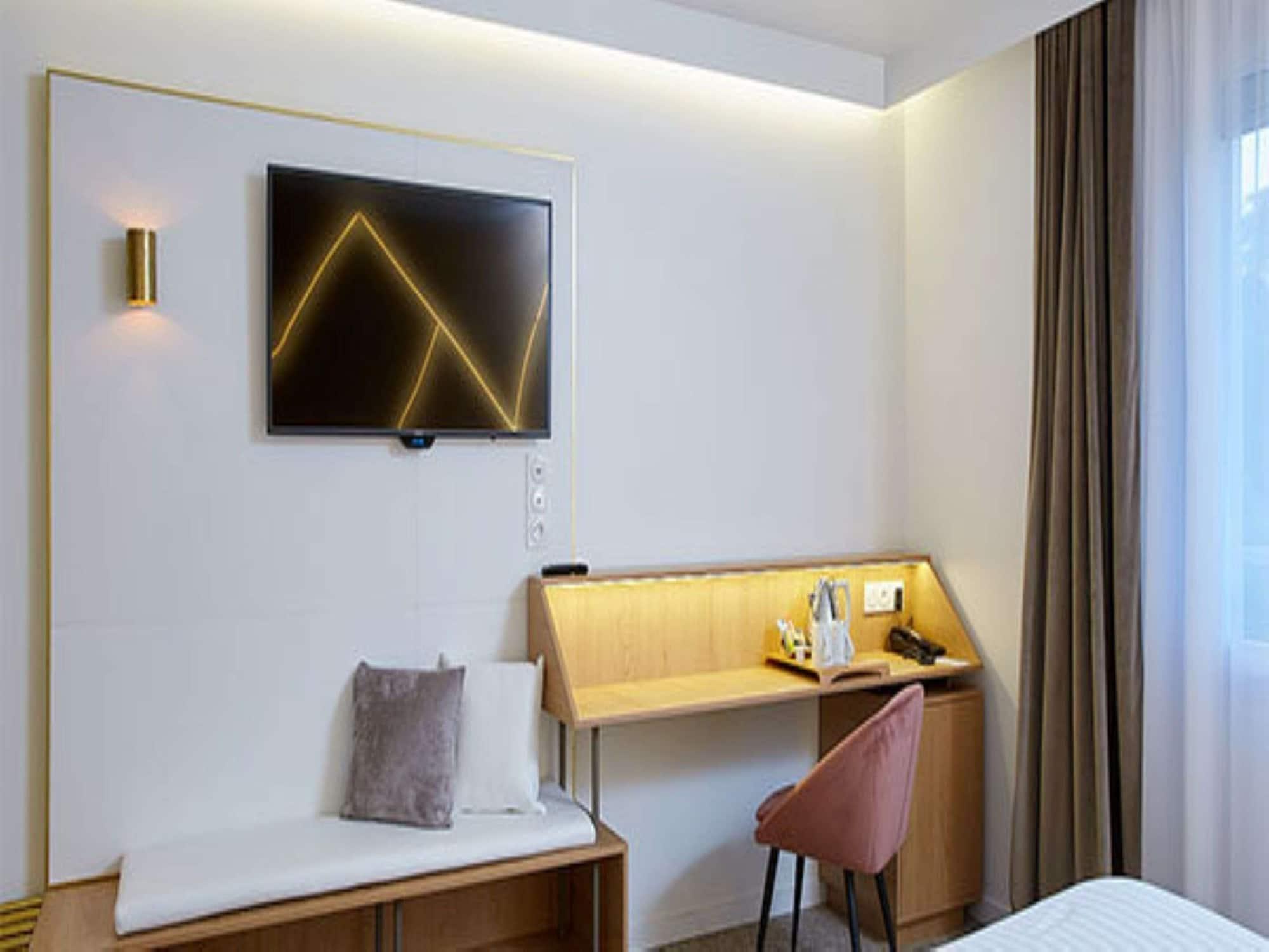 Best Western Plus Paris Meudon Ermitage Exterior photo